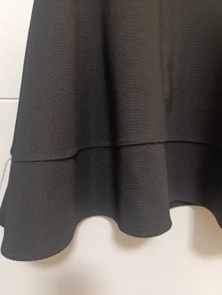 Vestido negro Stradivarius
