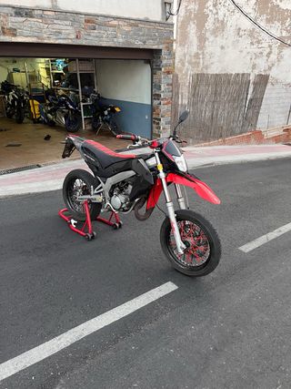 Aprilia SX 50cc Supermotard Negra/Roja