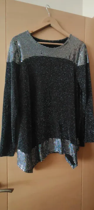 Blusón fiesta lentejuelas negro y plata