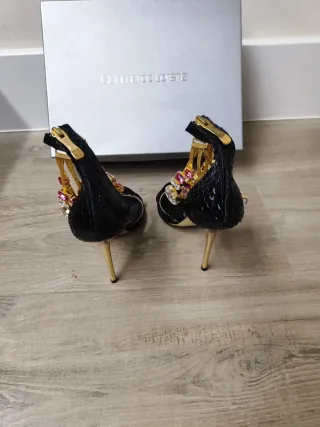 Sandalias Gianmarco LorenziNegras piedras svaroski