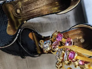 Sandalias Gianmarco LorenziNegras piedras svaroski