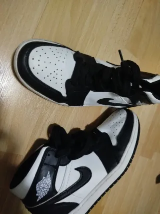 Nike Jordan Bambas Blancas y Negras