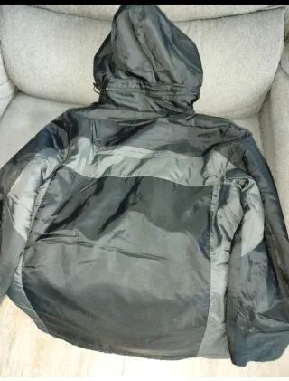 Chaqueta Nike Negra con Capucha