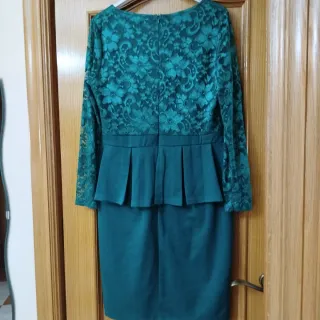 Vestido  verde volantes XL,más talla 44,