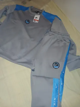 Chándal Nike gray neuvo