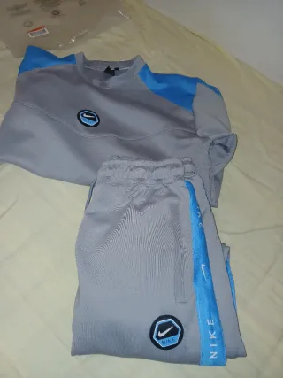Chándal Nike gray neuvo