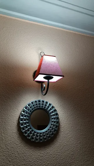 Lámpara de techo tela  roja