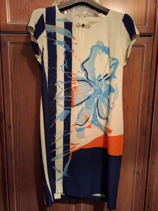 Vestido elegante estampado rayas y flor