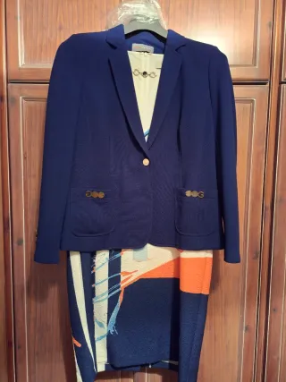 Vestido elegante estampado rayas y flor