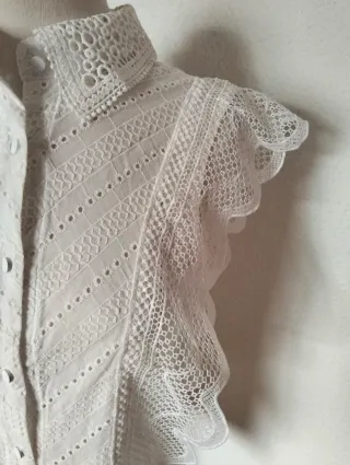 Blusa Albana'z encaje blanca