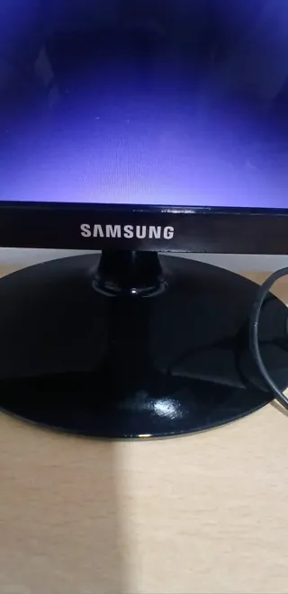 Monitor Samsung Negro Viene con regalo