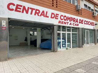 Local comercial vehículos a pie de calle 200m2
