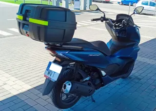 Honda PCX Maxi Scooter Automática Garantía Oficial