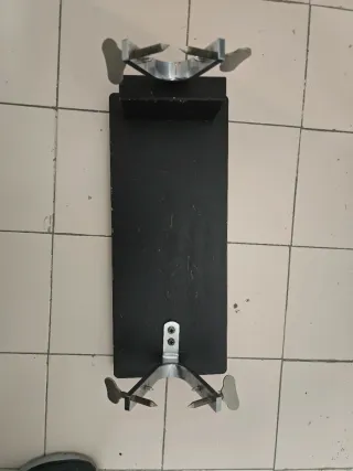 Jamonero de madera y metal