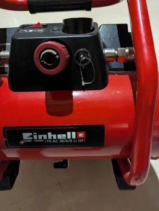 Compresor Einhell TC-AC 36/6/8 batería.
