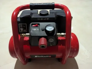Compresor Einhell TC-AC 36/6/8 batería.