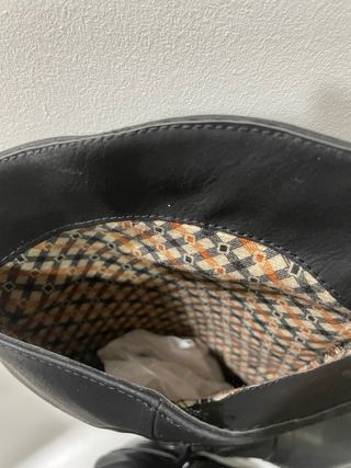 Botas pretas tamanho 36