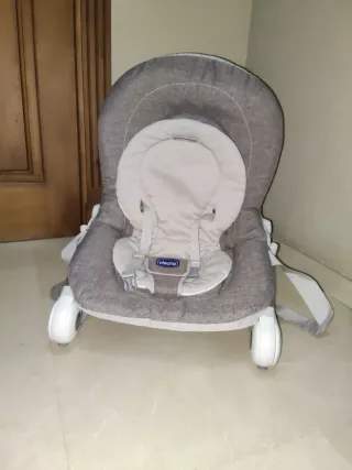 Hamaca bebé Chicco gris