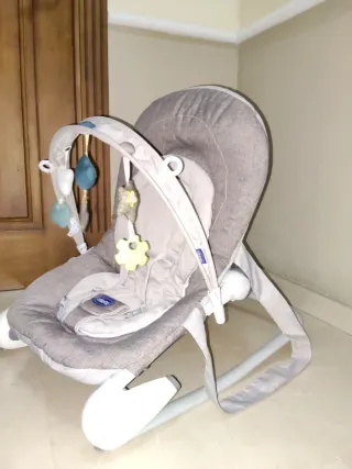 Hamaca bebé Chicco gris