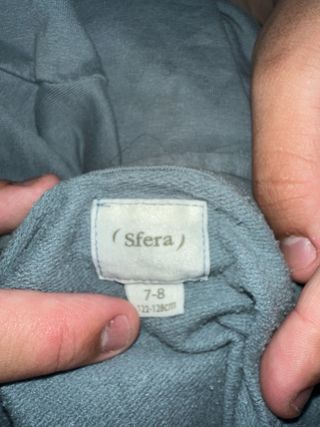 Sudadera con capucha y número 26