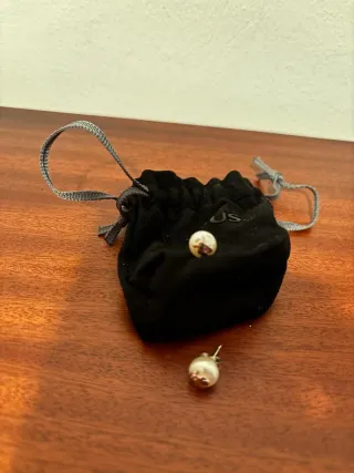 Pendientes, collar, pulseras. Plata de ley.