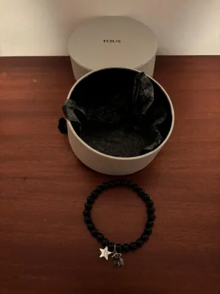 Pendientes, collar, pulseras. Plata de ley.