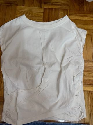 Conjunto Mujer: Top Blanco y Jeans Azules