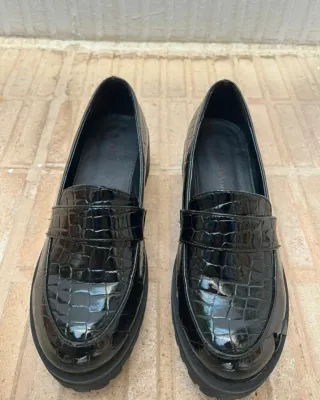 Mocasines Annalisa negros charol