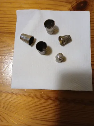 Lote de 5 dedales antiguos