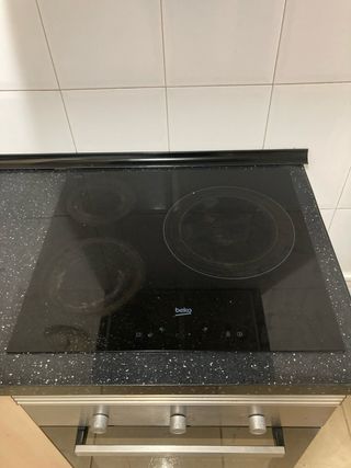 Placa vitrocerámica Beko empotrable