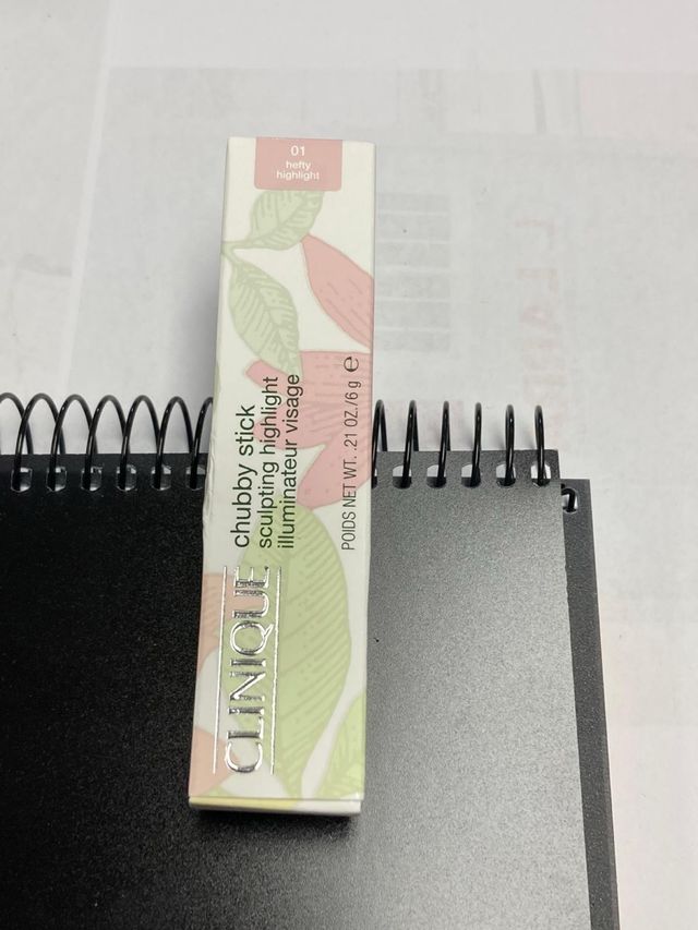 Clinique Chubby Stick 01 Hefty. No negociable