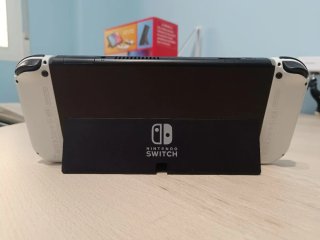 Nintendo Switch OLED Blanca + accesorios.