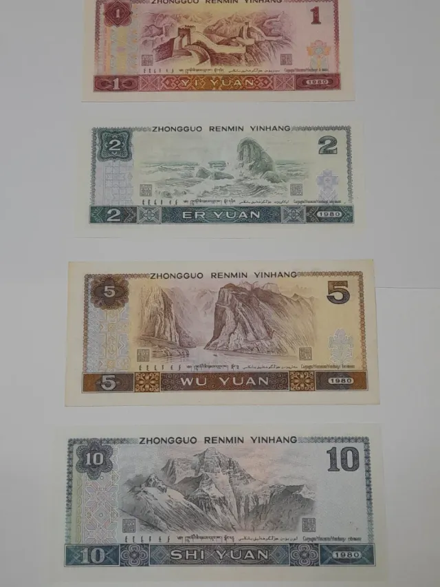 4 Billetes China 1980 Yuan Nuevos sin circular.
