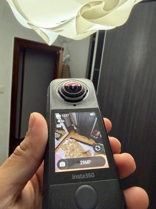 Cámara Insta360 X4 Air Negra, tiene un mes