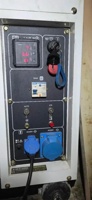 Generador hyundai dhy8600se diésel.