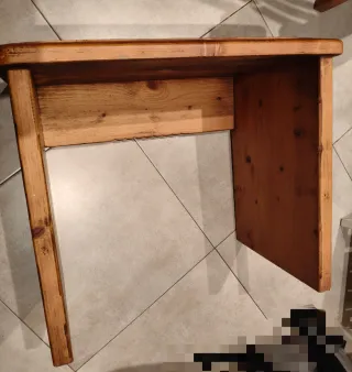 2 Banquetas Rústicas de Madera