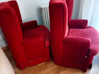 2 Sillones Orejeros Tela Roja Casi Nuevos