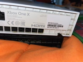 Xbox One X Robot White Special Edition 1TB