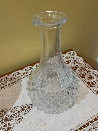 Jarrón de cristal tallado
