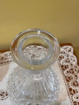 Jarrón de cristal tallado