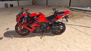 Honda CBR 1000RR Fireblade Sportbike