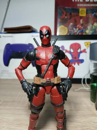 Deadpool Marvel Legends Figura