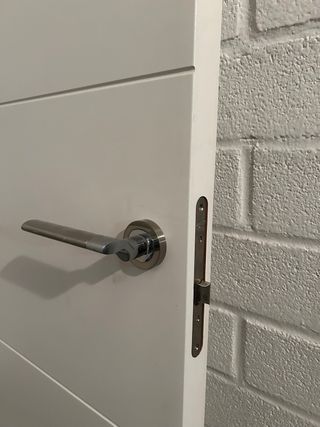 Dos puertas alta calidad deterioradas *negociable*