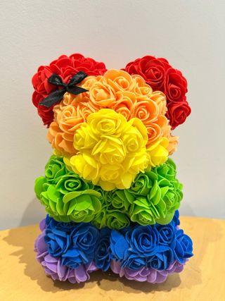 Oso de peluche eterno arcoíris hecho a mano