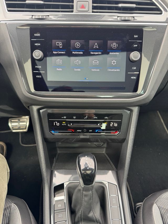 VW Tiguan R-Line 1.5TSi 150cv automatico