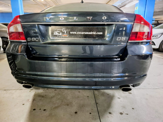 VOLVO S80 2.4 D5 MOMENTUM 205cv