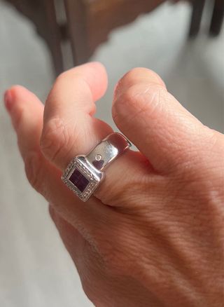 Anillo Oro Blanco 18k Rubíes y Diamantes