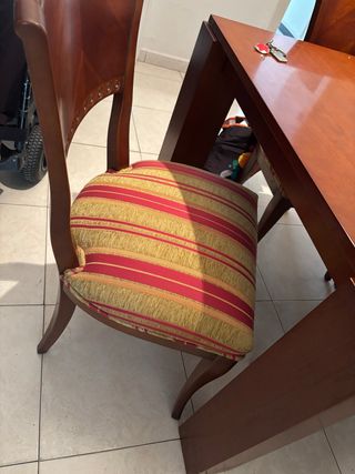 4 Sillas de Comedor Madera y Tela