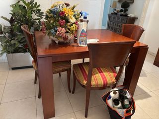 4 Sillas de Comedor Madera y Tela