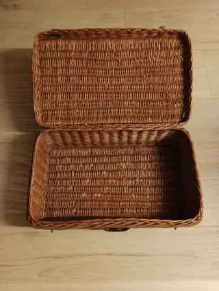 Maleta de mimbre vintage